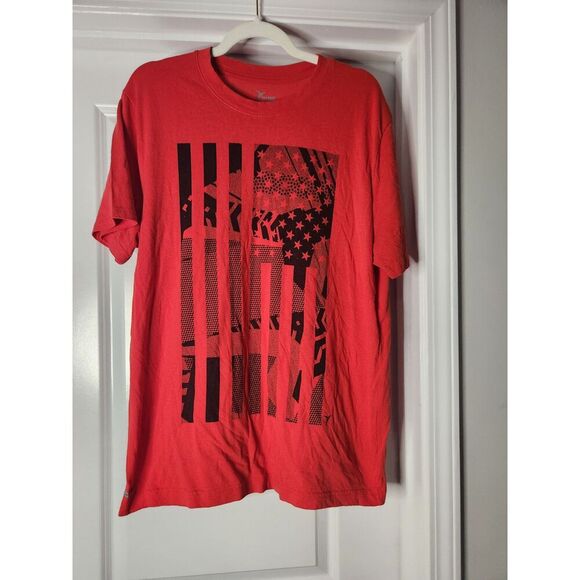 Old Navy Active Red Graphic Tee – Size Large - Picture 1 of 3
